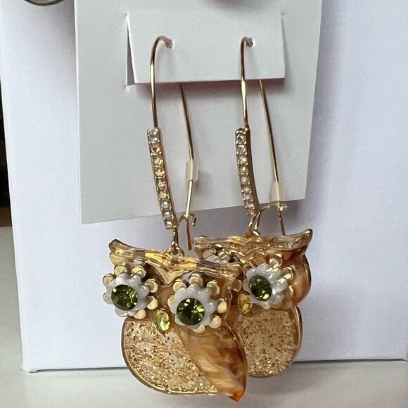 BETSEY JOHNSON Golden Owl Dangle Earrings - Picture 8 of 11